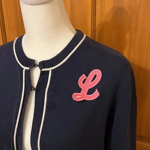 Lily Pulitzer Rare Size M Navy Cardigan w/Pink L logo - Picture 2 of 4